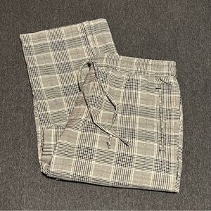 Forever 21 Men plaid tapered pants // medium